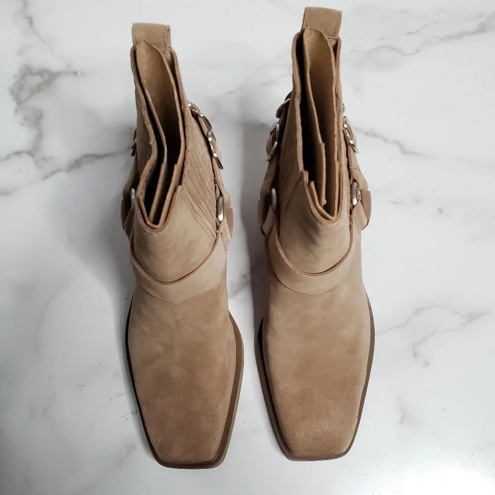 Sam Edelman Bellamie Suede Harness Ankle Boot Taupe Sz 8 NEW